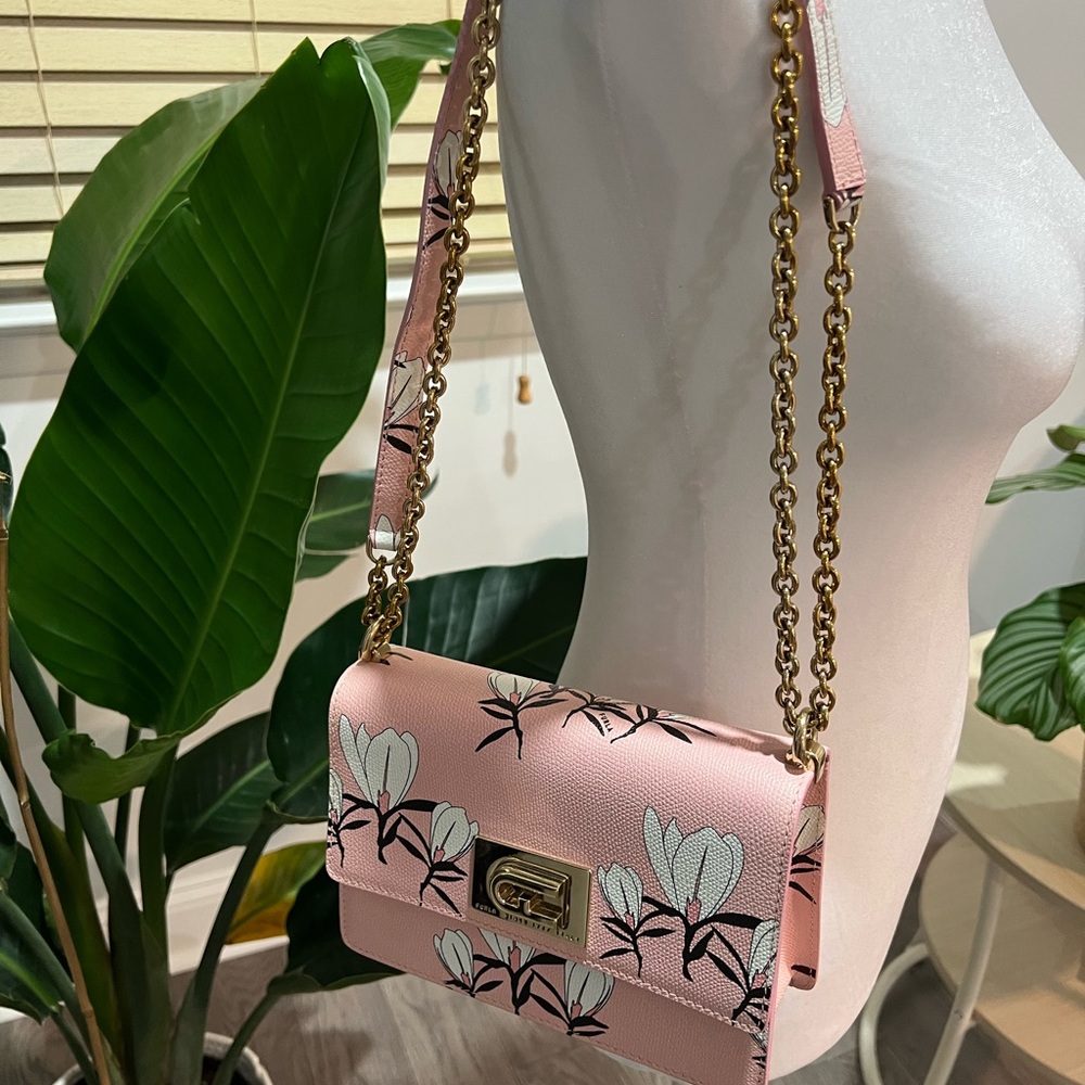 Floral Pink Chain Strap Bag